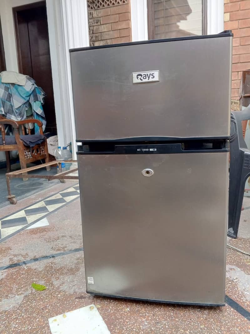 Rays Mini Fridge-Excellent fridge 0