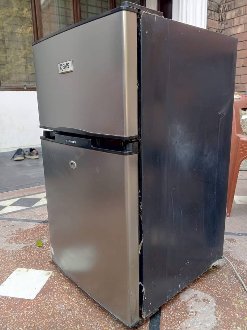 Rays Mini Fridge-Excellent fridge 3