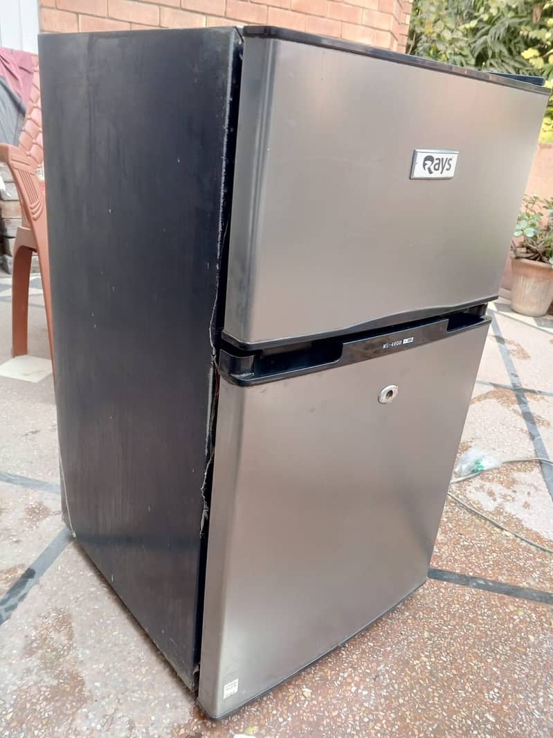 Rays Mini Fridge-Excellent fridge 6