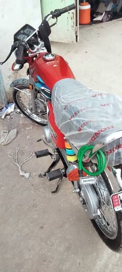 Honda 125 like brand new condition