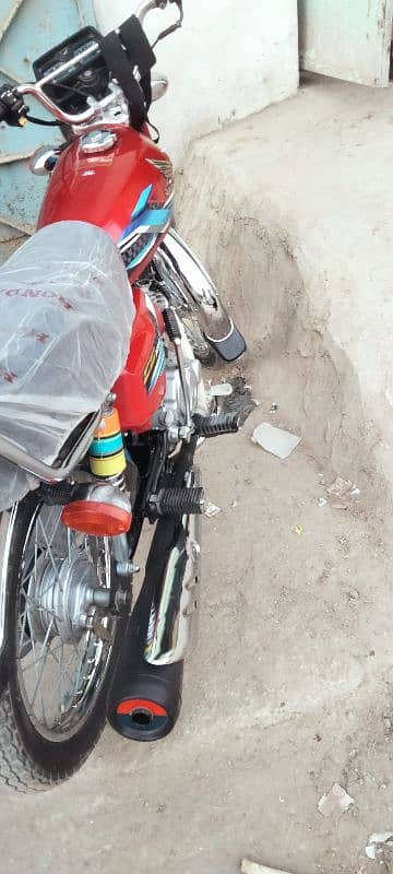 Honda 125 like brand new condition 1