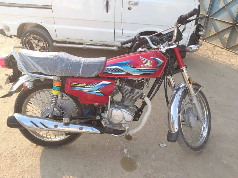 Honda 125 like brand new condition 6