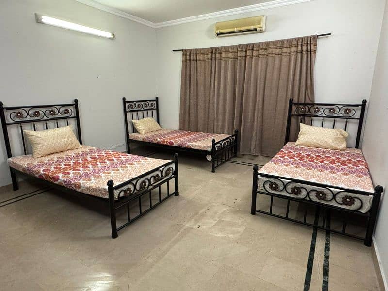 Eden Elite Girls Hostel walking distance from PIFD 4