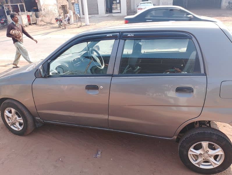 Suzuki Alto 2010 3