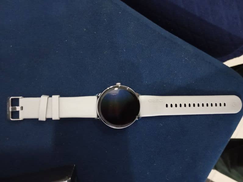 Zero lifestyle Luna smart watch. 3