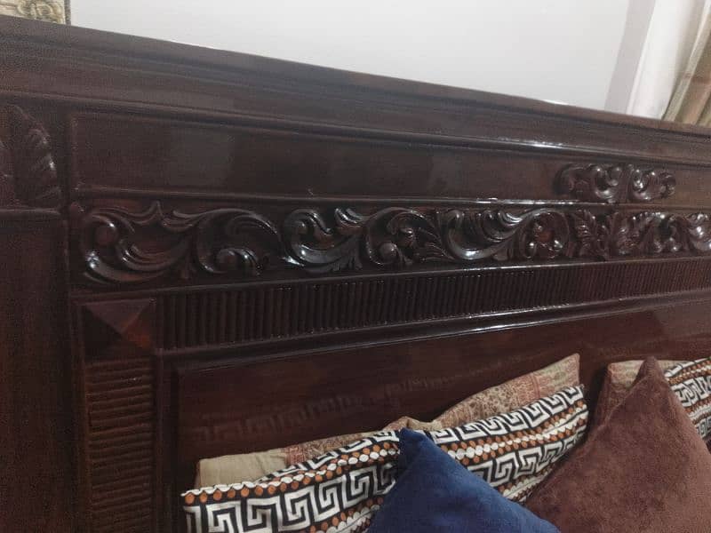 Pure Sheesham Wood Bed With Beautiful Carvings (without mattress) 6