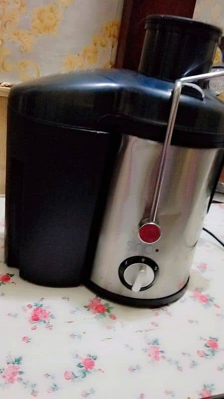 Fruit juicer for sale 0