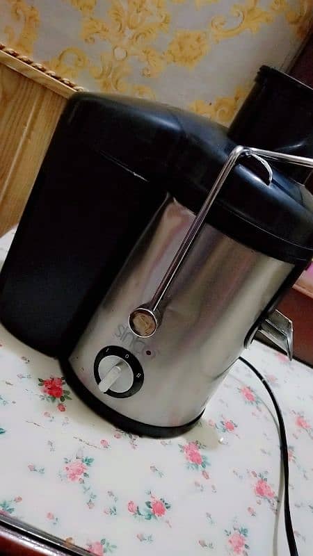 Fruit juicer for sale 4