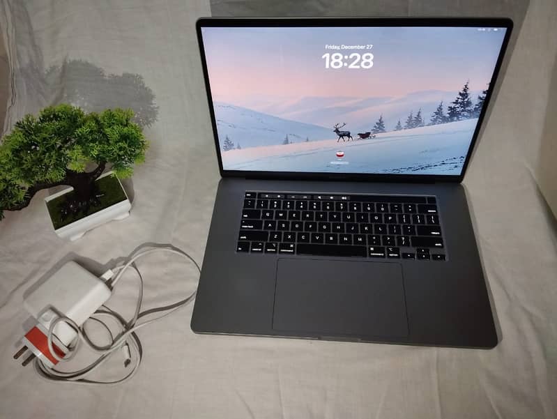 Macbook Pro 2019 i9 16GB 1TB 2