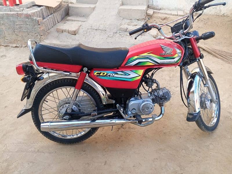 Honda CD70 Showroom condition urgent sale 3