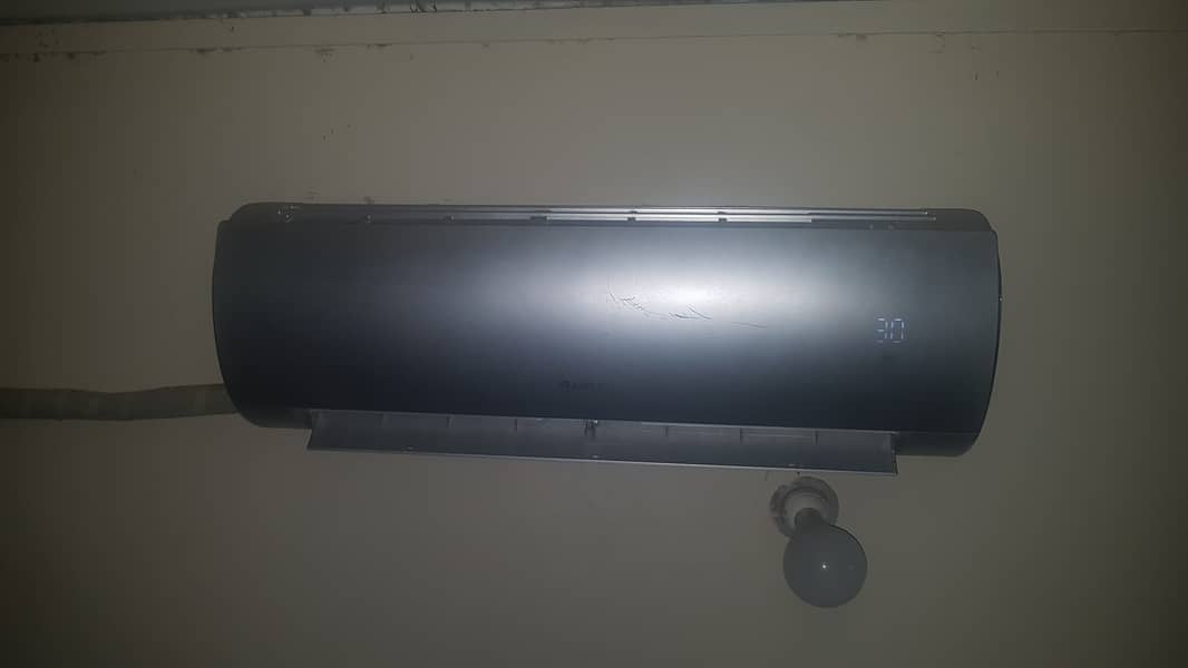 Gree 1 Ton Inverter AC, Only 2 Season used, 03315058658 2