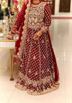 bridal Lehnga net fabic with  matching jewellery