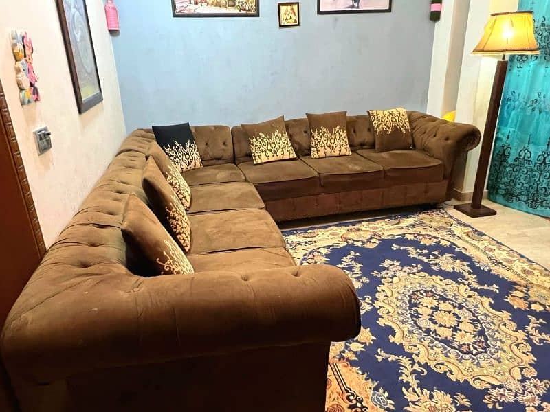 L shaoe Sofa 2