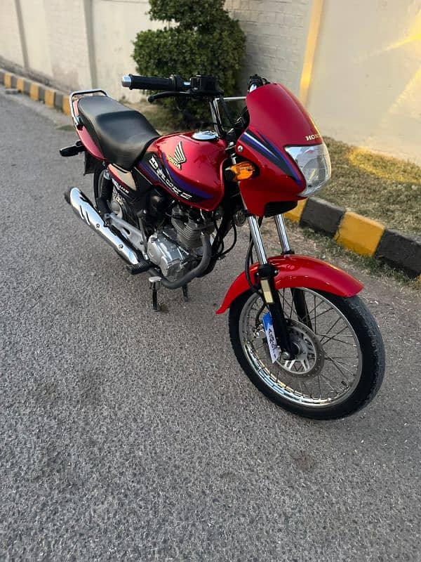 HONDA DELUXE 125 FOR SALE IN GOOD CONDITION 8