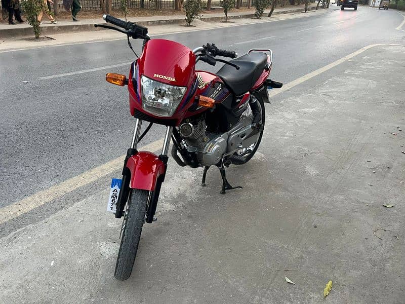 HONDA DELUXE 125 FOR SALE IN GOOD CONDITION 15