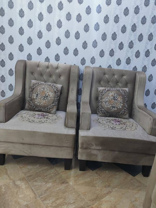 5 seater sofa Set with beautiful design 3