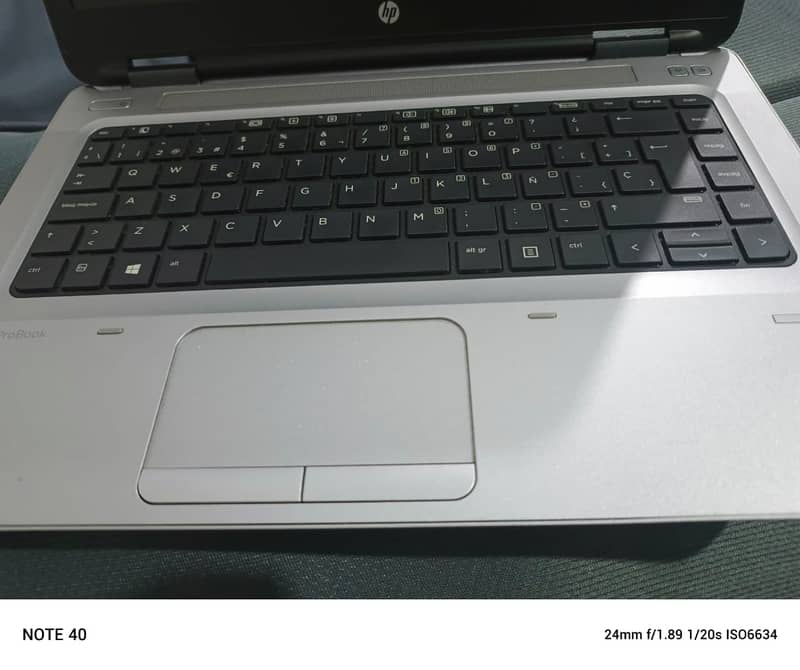 HP Pro Book 7