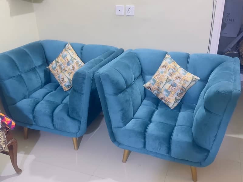 Like NEW - 7 Seater Sofa Set 3