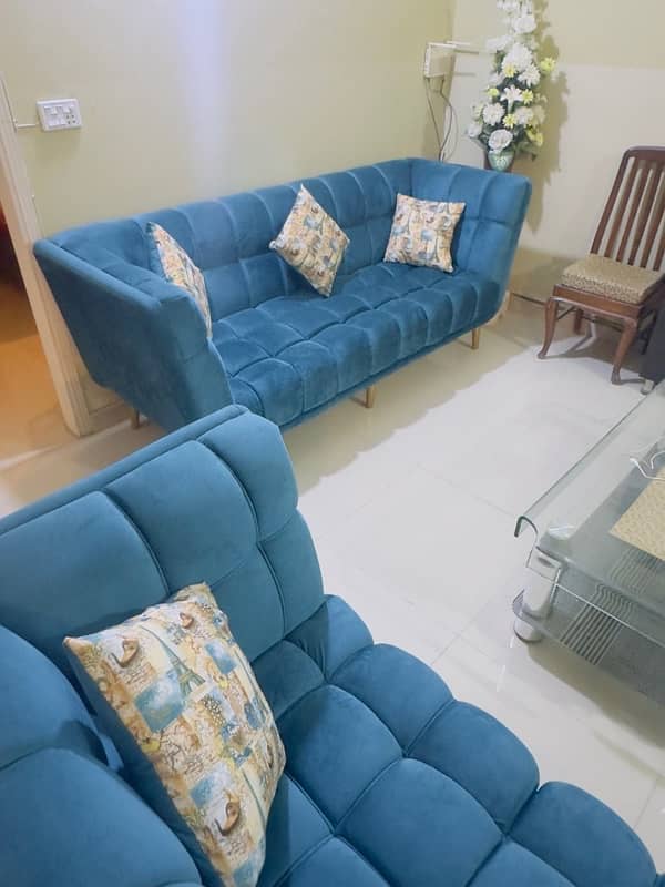 Like NEW - 7 Seater Sofa Set 6