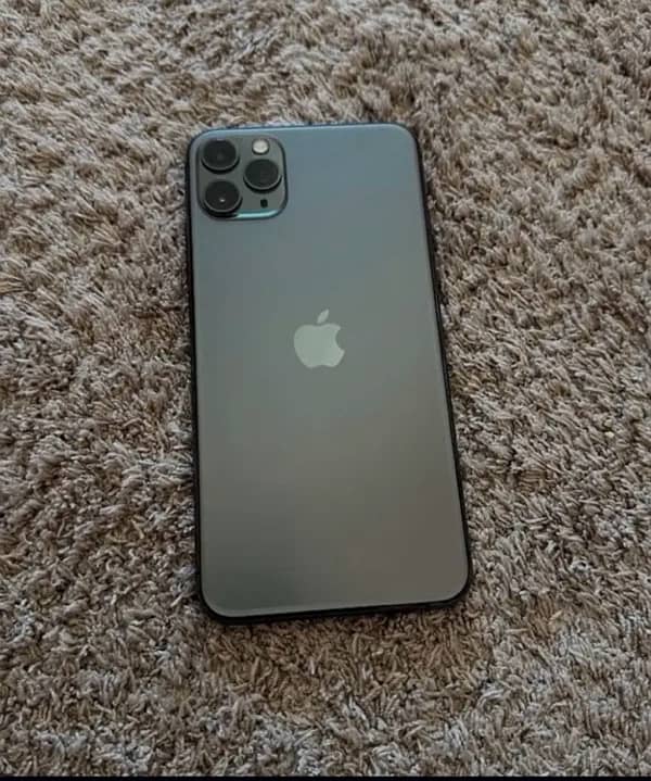 iphone 11 pro max 256GB pta approved green 0