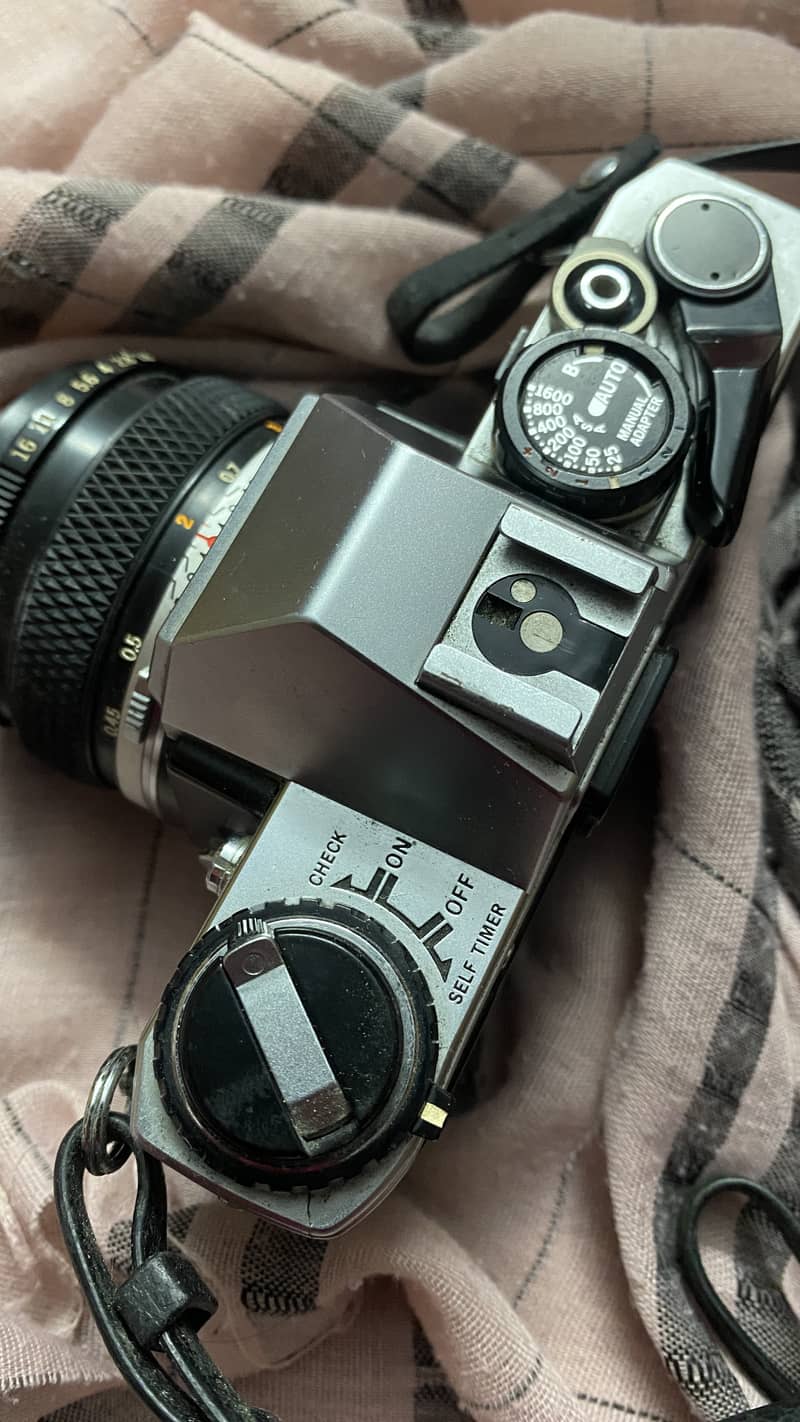 OLYMPUS OM10 1