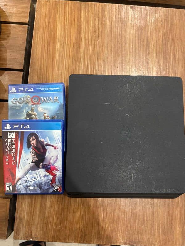 PS4 Slim 500GB with 2 Games 0