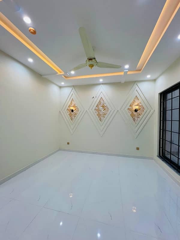 5 Marla House for sale in DHA 11 3