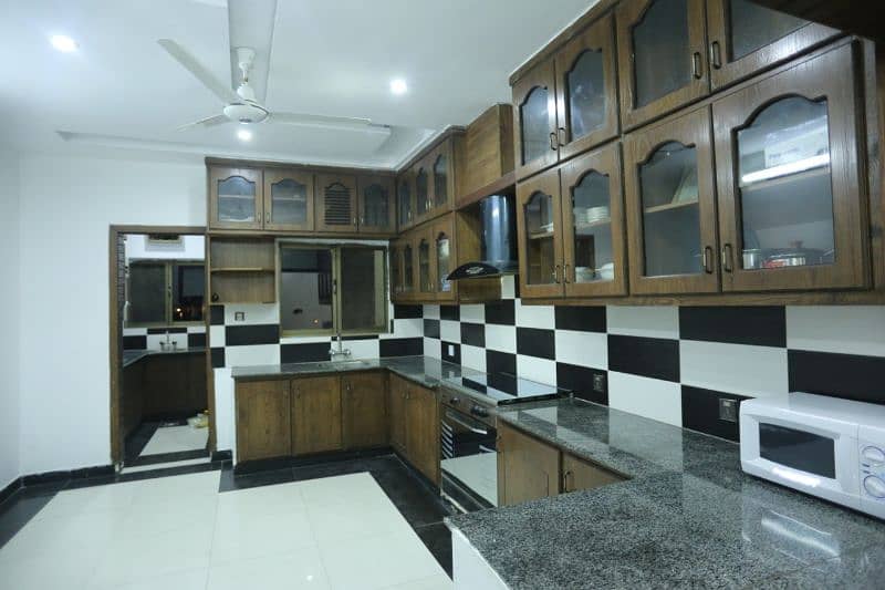 fully furnished upper portion for rent in bahria Town rawalpindi 10