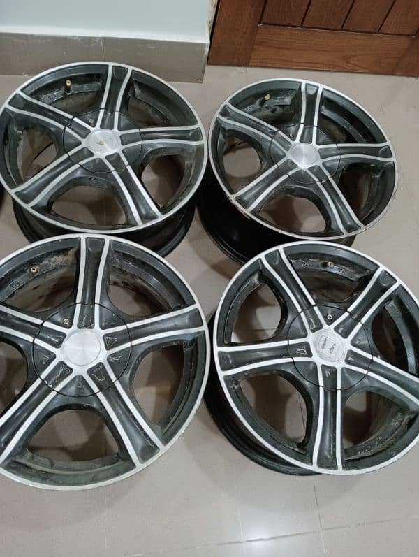 Honda Reborn alloy rim best for civic and Corolla 2