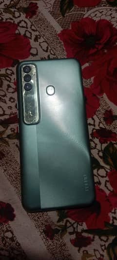 itel sparks 7 pro 4/64 gb