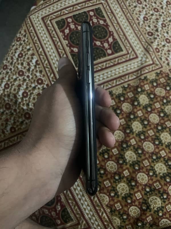 i phone 11 pro NON PTA(256gb Condition 10/10) 4