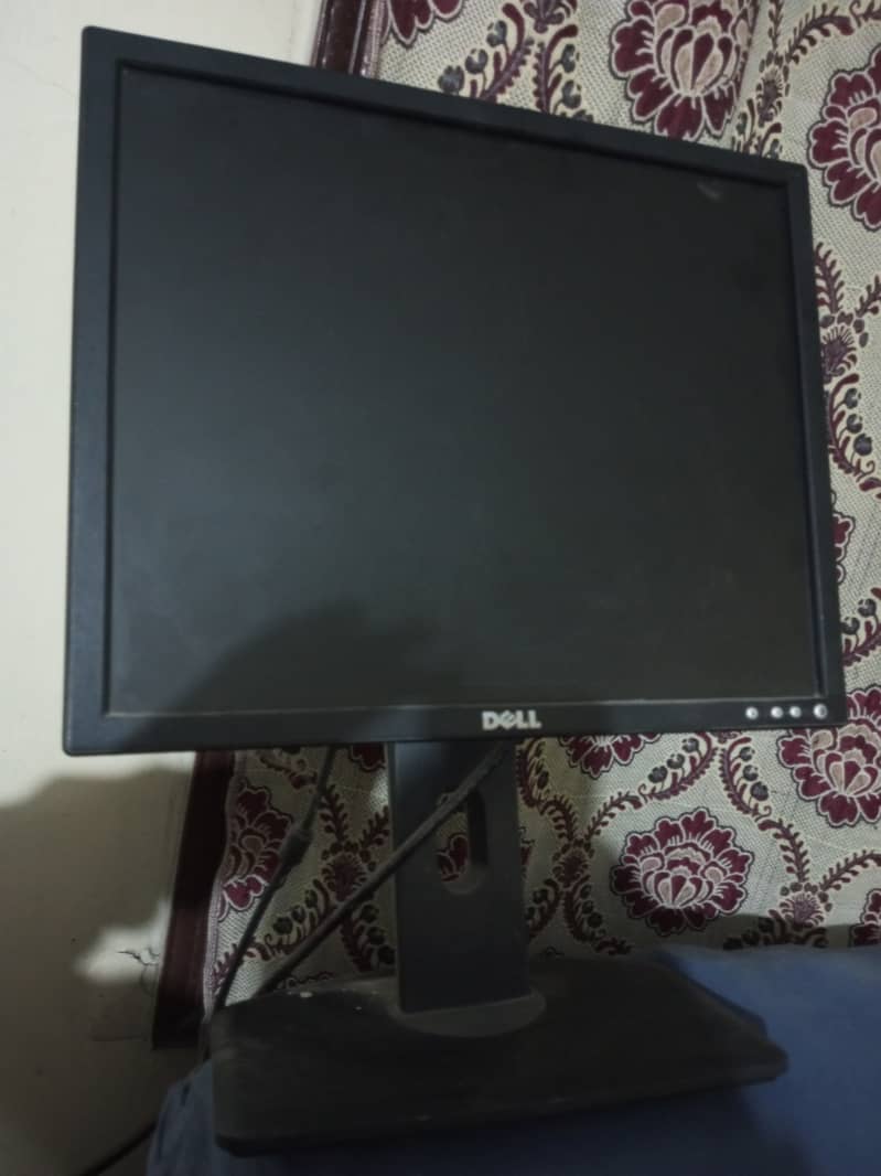 Dell LED 19 inch 0