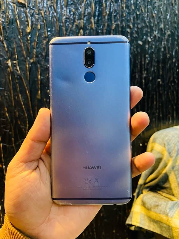 Huawei Mate 10 lite 7