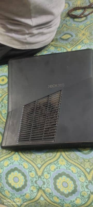 Xbox 360 slim 2