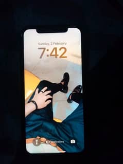 I phone 11 64gb non pta face Id fail battery service condition 10/8