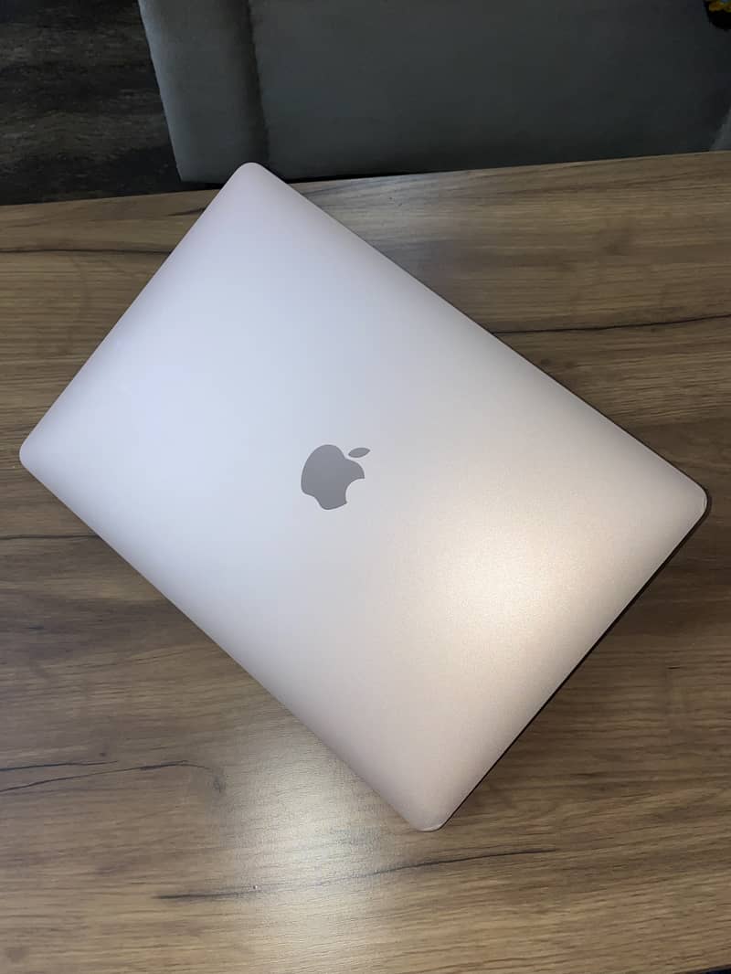 Rose Gold MacBook Air M1 2020 13.3 inches 8GB Memory/256 GB SSD 2