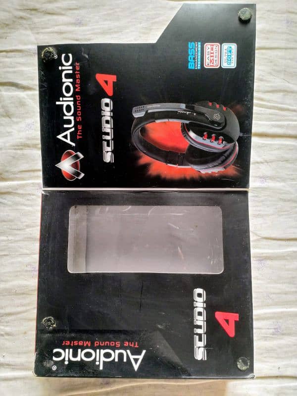 AUDIONIC WIRED MIC/HEADPHONES 2