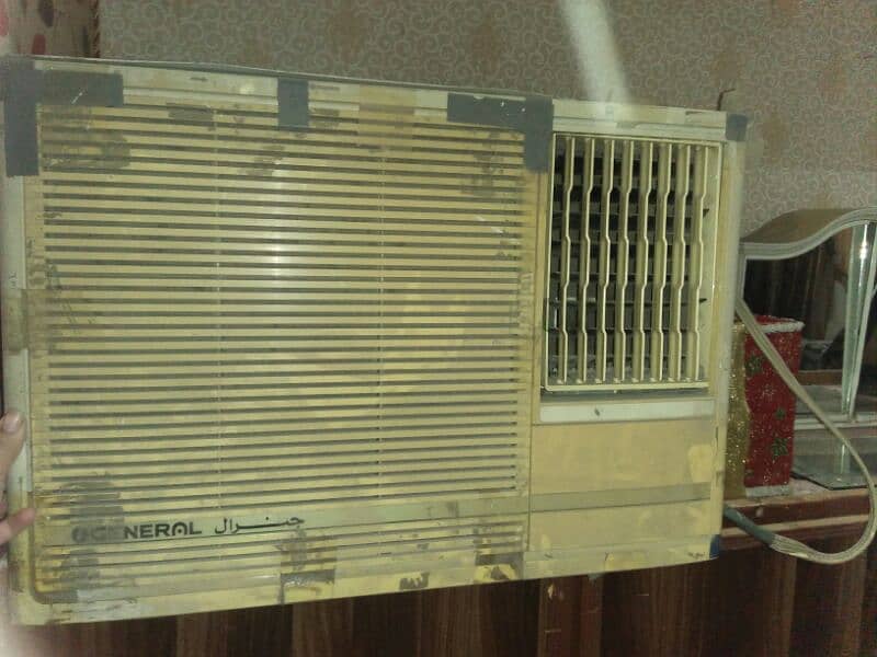 one window ac in good condition 0