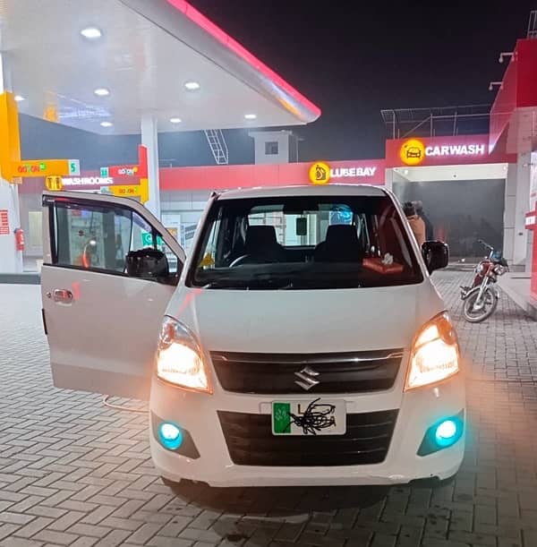 Suzuki Wagon R 2019 1