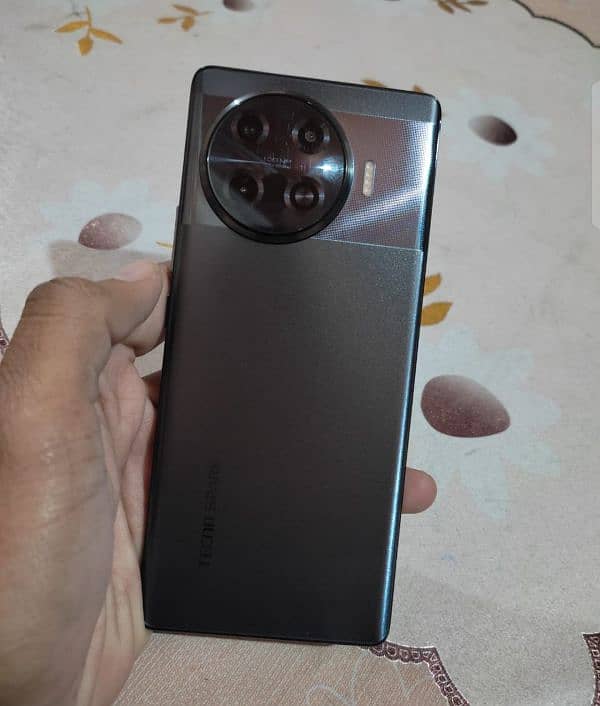 Tecno spark 20 pro plus  8+8/256 0