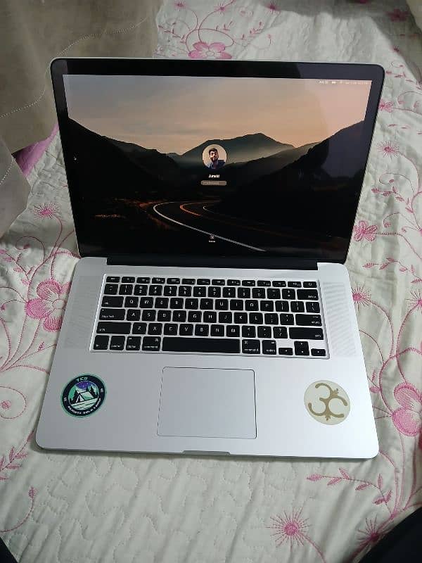 MacBook Pro Retina 15" Mid 2015 – i7, 16GB, 512GB – Excellent Cond. 2