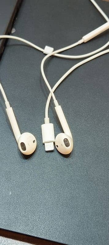 Airpods gen1 / Apple Adapter 18w with cable/ Apple Earphone wired 14