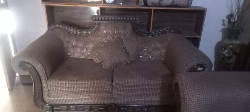 6 seater sofa with cutions made of molti foam. 0