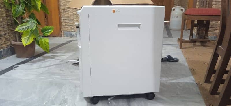 sell brand new oxygen concentrator 0