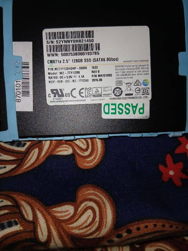 Samsung 128 gb ssd 1 week used 1