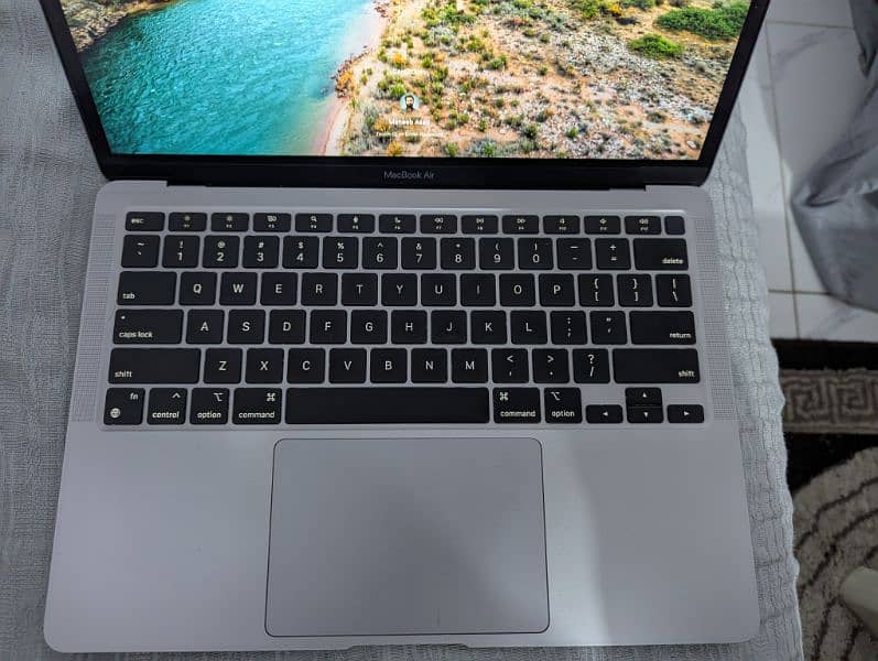 MacBook Air M1 2020 8/256gb 1