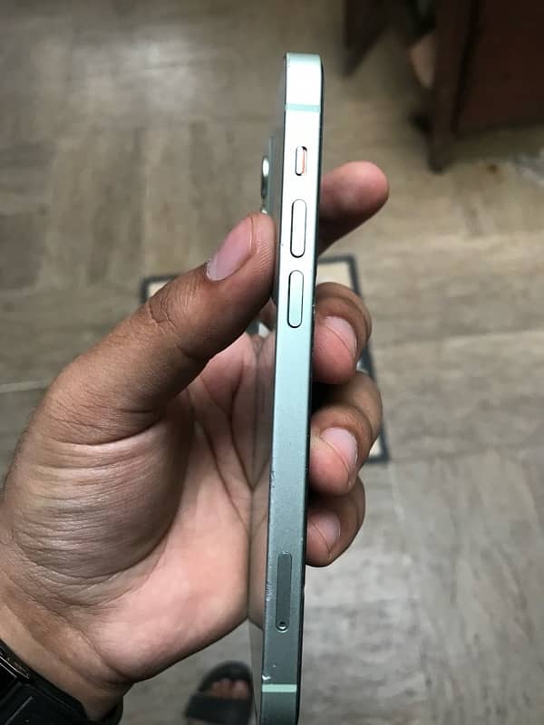 iPhone 12 condition like new 1