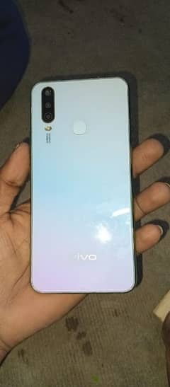 Vivo y17