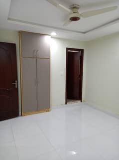 2 Bedroom Unfurnished Apartment Available For Rent in E/11/4