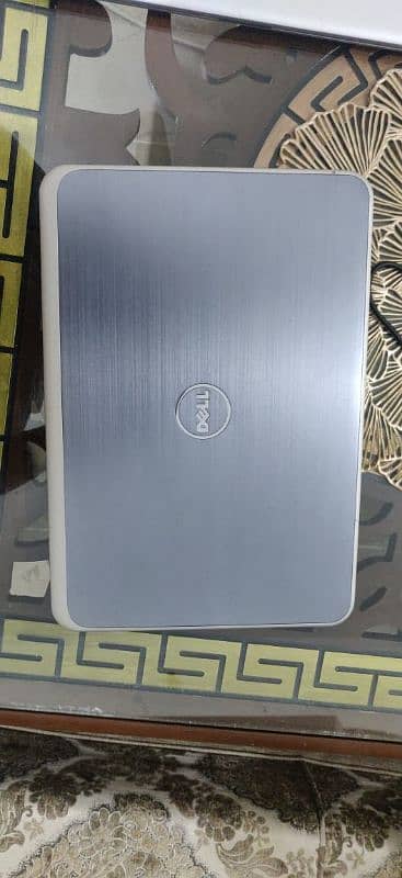 Dell Inspiron 3588 10